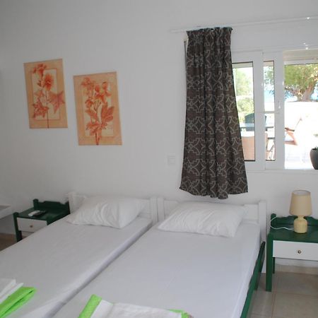 Soula Appartments Makrýgialos Esterno foto
